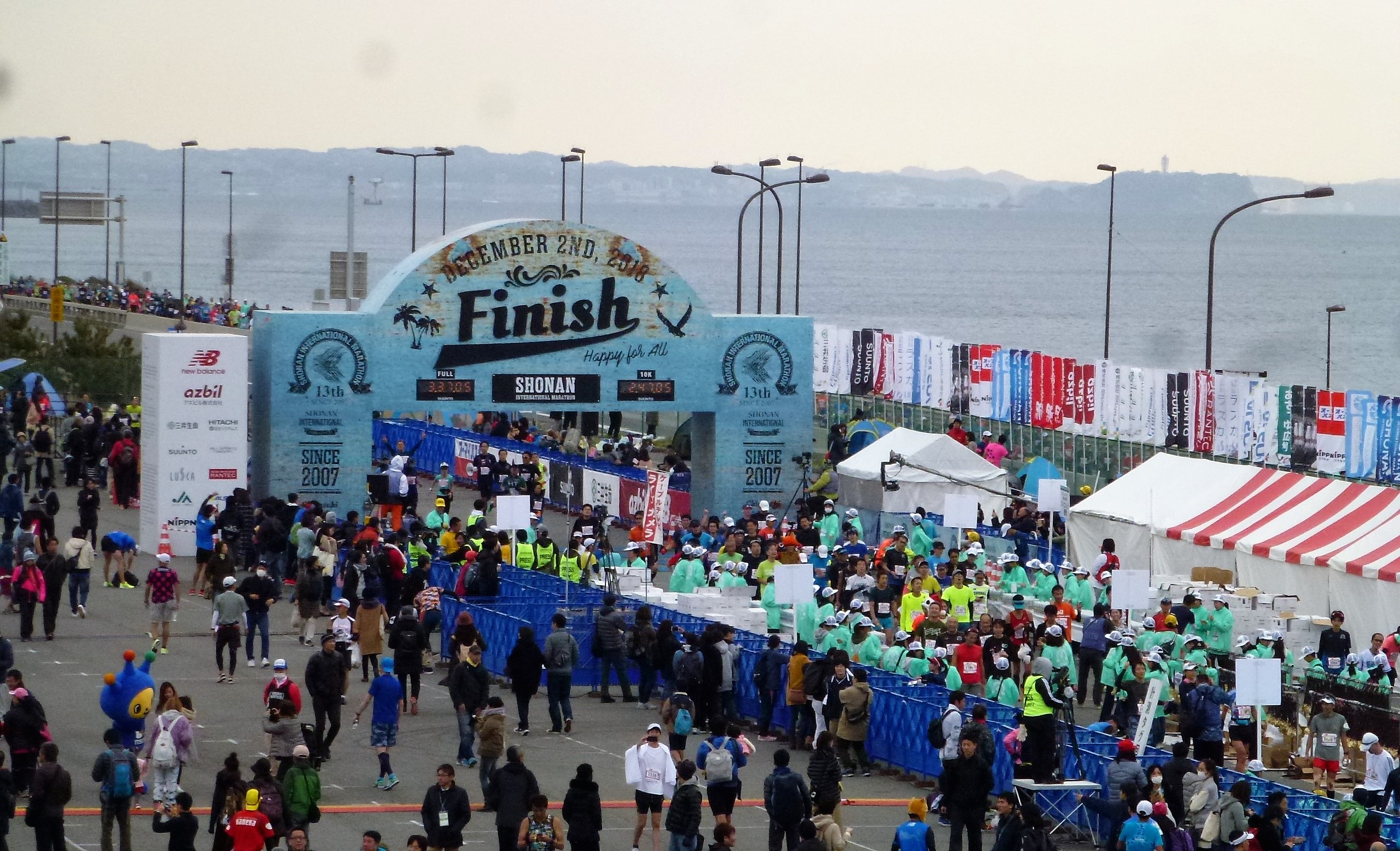 第13回　湘南国際マラソン　大磯プリンスホテル　SHONAN　INTERNATIONAL　MARATHON　協栄産業　ジャパンテック　東京ペットボトルリサイクル　kyoei　jtech　TPR　ボランティア　ペットボトル　リサイクル　PETボトル　エコフレンド・シップ　資源分別ブース　ぬりえ　分ければ資源　混ぜればゴミ　給水コップ　給水カップ　環境　大磯　平塚