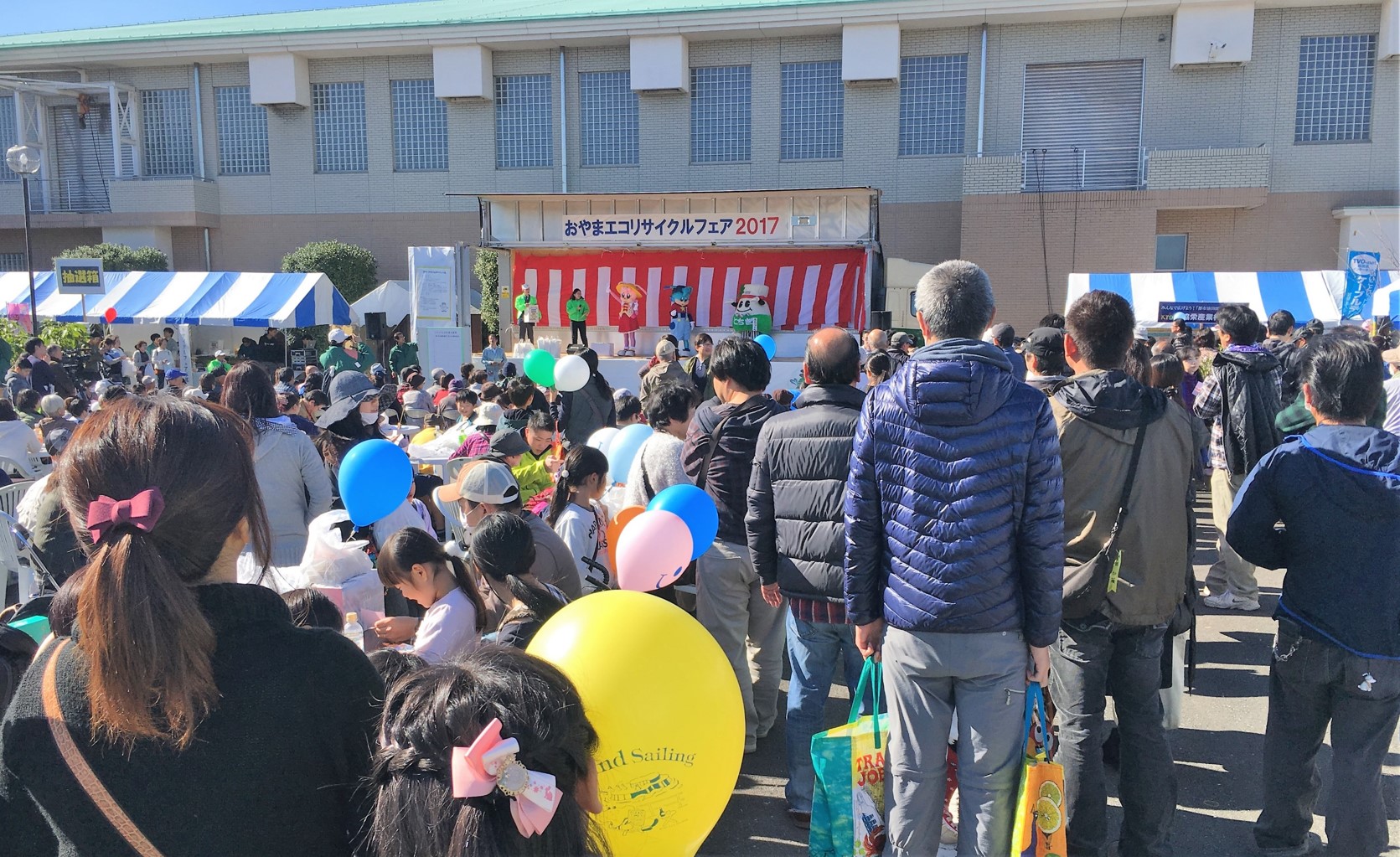 おやまエコリサイクルフェア2017 協栄産業 ジャパンテック ワクチンキャップ ペットボトル リサイクル PETボトル ボトルtoボトル kyoei ぬりえ教室